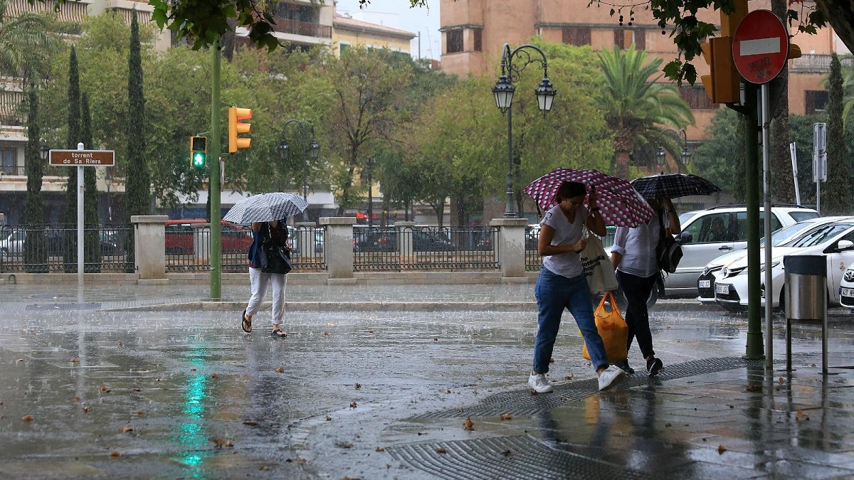 Alerta naranja en Mallorca el 1 de octubre por lluvias y tormentas