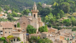 15 pueblos pequeños de Mallorca que merecen una visita valldemossa