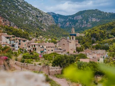 Valldemossa: qué ver y hacer en uno de los pueblos más bonitos de Mallorca Valldemossa: qué ver y hacer en uno de los pueblos más bonitos de Mallorca