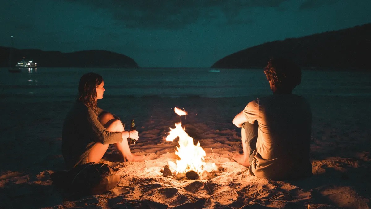 ¿Se puede dormir en la playa en Mallorca?