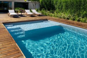 Normativa de piscinas en Mallorca: requisitos, socorristas, permisos y normas de uso Normativa de piscinas en Mallorca