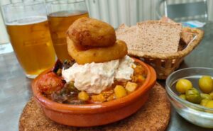 ¿Dónde comer un variat en Palma? 10 bares para disfrutar de esta tradición mallorquina Dónde comer un variat en Palma